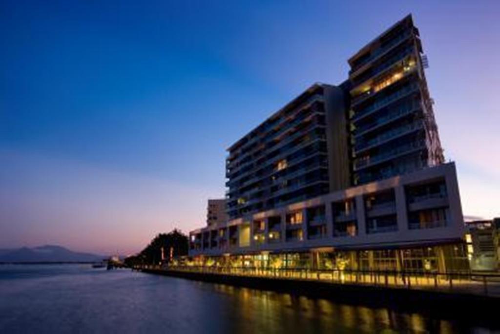 The Sebel Cairns Harbour Lights Aparthotel Екстериор снимка